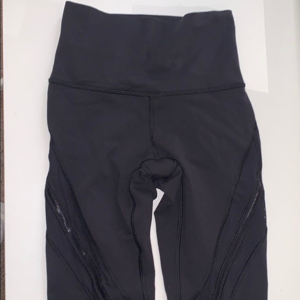 Black lulu lemon leggings